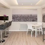 The Mews, York Place By Serviced * Harrogate