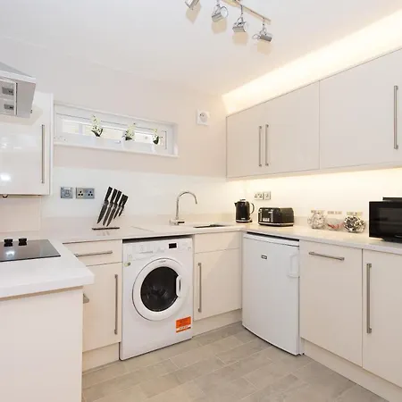 The Mews, York Place By Serviced * Harrogate