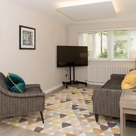 The Mews, York Place By Serviced Χαρογκέιτ