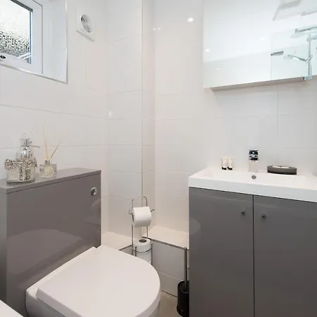 Διαμέρισμα The Mews, York Place By Serviced *