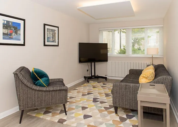 The Mews, York Place By Serviced Harrogate