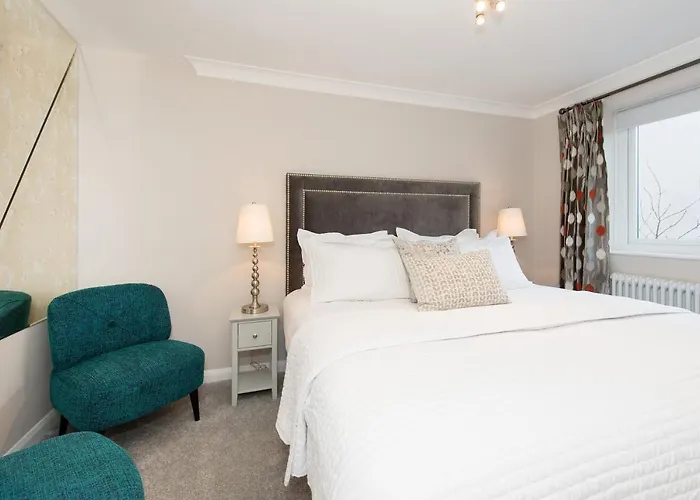 The Mews, York Place By Serviced